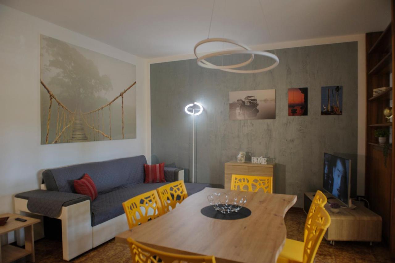Casa Betty Apartment เปสเคียรา เดล การ์ดา ภายนอก รูปภาพ
